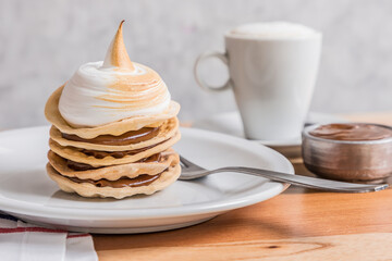 thousand leaves of dulce de leche with coffee
