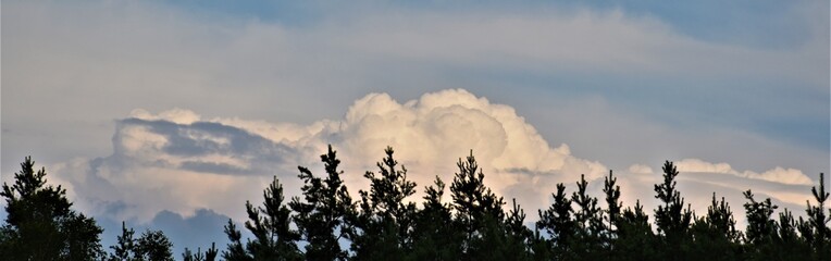 Białe chmury © merko