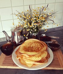 pancakes with honey