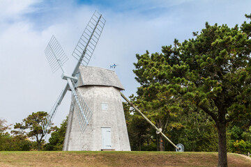 Fototapeta premium Chatham Windmill, Chase Park, Chatham, Massachusetts, USA