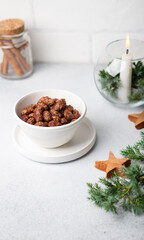Christmas cinnamon roasted nuts