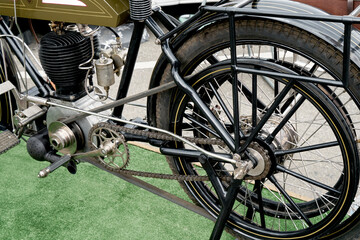 Fototapeta na wymiar Image of the engine and pedals of an old motorcycle.
