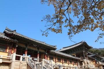 The Yeonhwagyo (Lotus Flower Bridge) and Chilbogyo (Seven Treasures Bridge) are a pair of bridges lead to Anyangmun (Peace Enhancing Gate) of Bulguksa