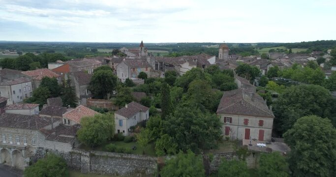 Auvillar aerial approach, labelled Les Plus Beaux Villages de France