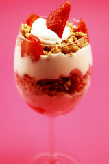 Breakfast cereal with yoghurt and strawberry