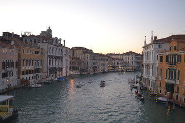 Obraz premium VENICE, ITALY – OCTOBER 23, 2012: A view of the Grand Canal of Venice at night