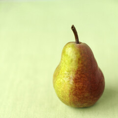 Single pear