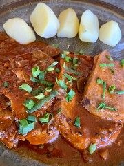 Langue de bœuf, pommes vapeur