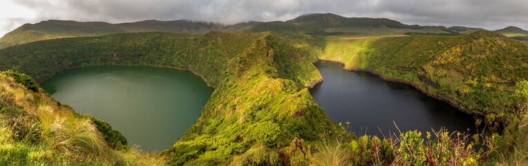 Fototapeta premium Panoramic view of Lagoa Negra and Lagoa Comprida on the Azores island of Flores 