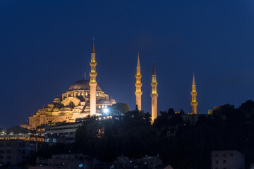 Fototapeta na wymiar night photography of famous mosque in istanbul summer