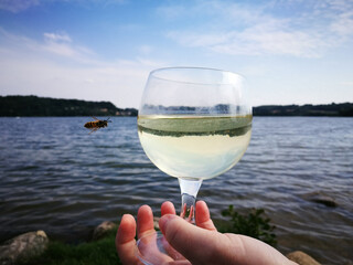 Time to relax on the Chmielno lake with a glass of delicious dry white wine.