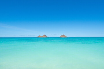 Fototapeta na wymiar Twin islands at Lanikai beach Hawaii