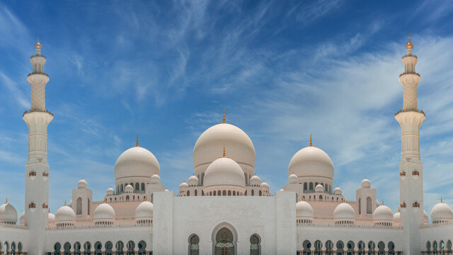 sheikh zayed mosque in abu dhabi