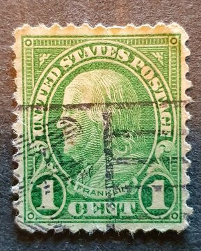 old U.S. stamp. from 1908 with the image of Benjamin Franklin