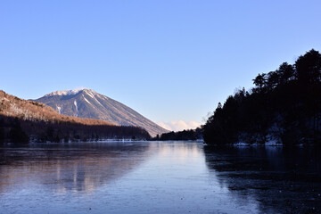 Freezing lake in Japan, Yunoko lake and Mt. Nantai-san - 362001173