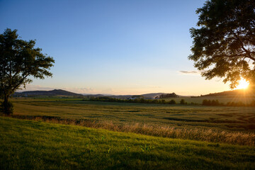 Obraz premium sunset in the field