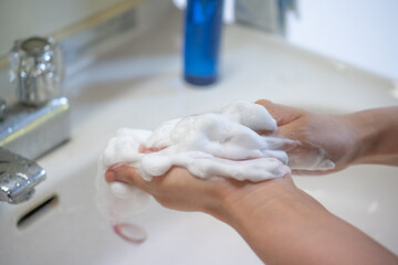 洗顔前の手洗い