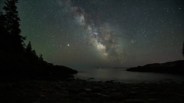 Milky Way Time Lapse in 4k over Acadia National Park in Maine 