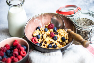 breakfast concept with cereals and berries