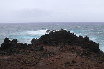 Littoral volcanique à l'île de Pâques