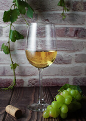 white wine and grapes
