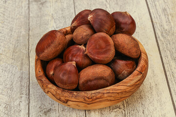Chestnut heap in the bowl