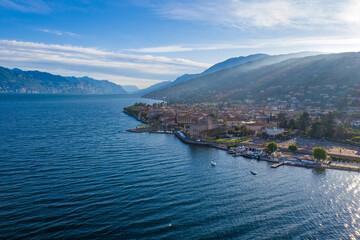 Fototapeta premium Alba sul castello di Torri del Benaco