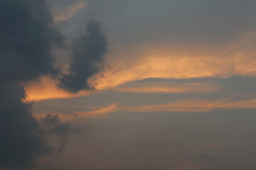 どんよりとした夕焼け