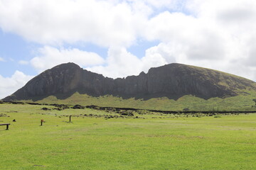 Volcan Rano Raraku à l'île de Pâques	
