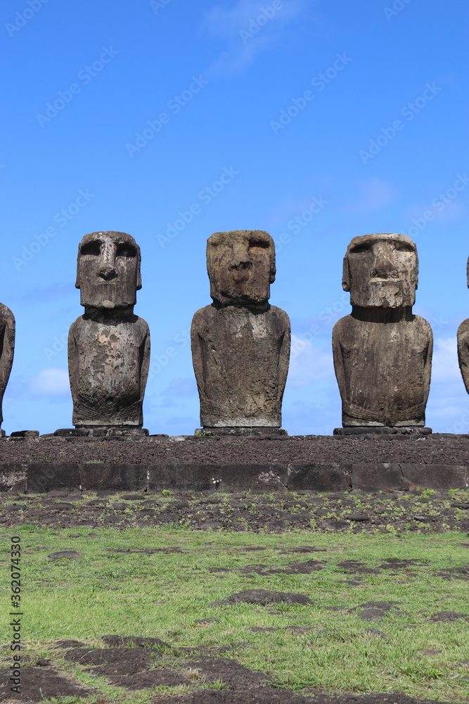 Poster Moaïs de Tongariki à l'île de Pâques