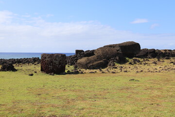 Moaï détruit à l'île de Pâques	