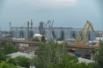 elevator in the port