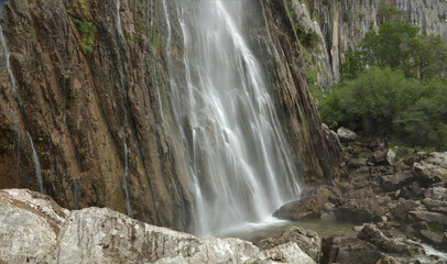 Nacimiento del río Asón en Cantabria, España.