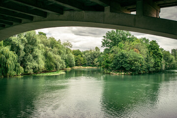 bridge over the green river