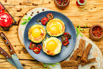 Fried eggs in zucchini