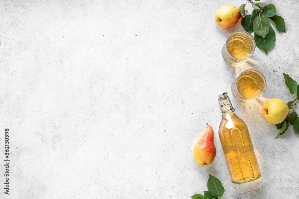 Wall mural Pear Cider Drink - Wall murals