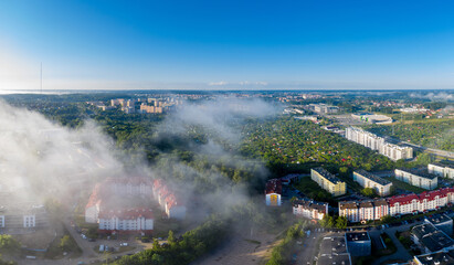 Mglisty poranek w Olsztynie na Warmii
