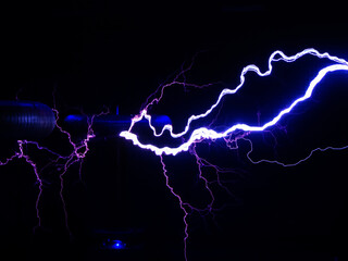 Electric coils emit powerful and bright lightning in the dark
