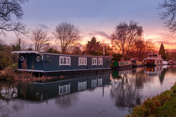 Fototapeta na wymiar At the Erewash Canal, in Trent river, Long Eaton, Nottingham, England, UK.