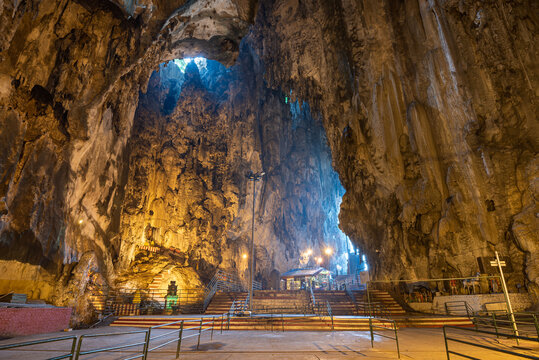 Batu caves Hindu Shrin