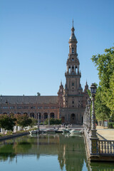 Fototapeta na wymiar Torre Sur, Plaza de España, Sevilla, Andalucía, España