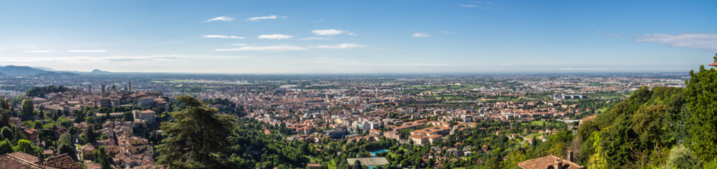 Fototapeta na wymiar Bergamo, Italy. Amazing landscape at the downtown from the old town located on the top of the hill. Bergamo one of the beautiful city in Italy