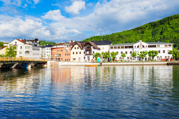 Fototapeta na wymiar Gmunden city lakeside, Austria