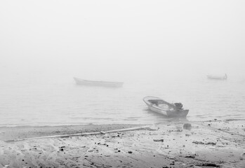 Naklejka premium boat on the beach
