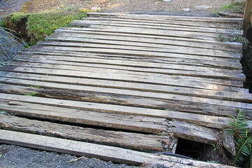 wood bridge
