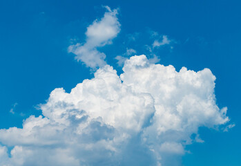 Obraz na płótnie Canvas 空, 雲, 青, 白, 自然, 乗り切る, 旋律の美しい, 天国, ふわふわした, 日, サマータイム, 光, 曇った, 雰囲気, 明るい, 澄んだ, 気象学, アブストラクト, 空間, 美しさ, 青空, 景色, 雲海, 入道雲, Cloud, 夏
