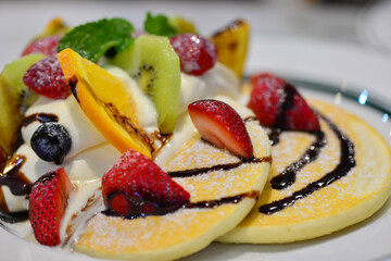 Pancake dessert that we decorate with fruit