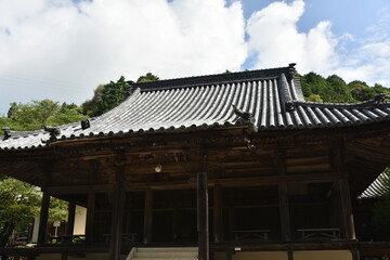 Fototapeta na wymiar 日本の岡山県備前市で見つけた古くて美しい建物