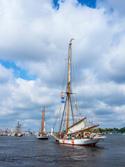Segelschiffe auf der Hanse Sail in Rostock