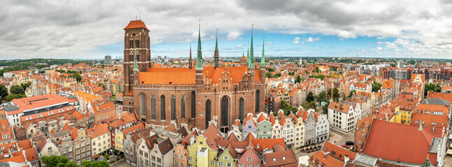Obraz premium St. Mary's Cathedral in old town of Gdansk